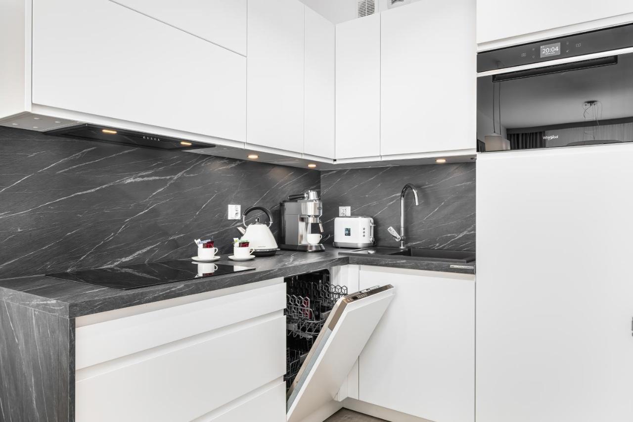 Nadmorskie Tarasy Spa 2 By Jantar Apartamenty Kolobrzeg Bagian luar foto